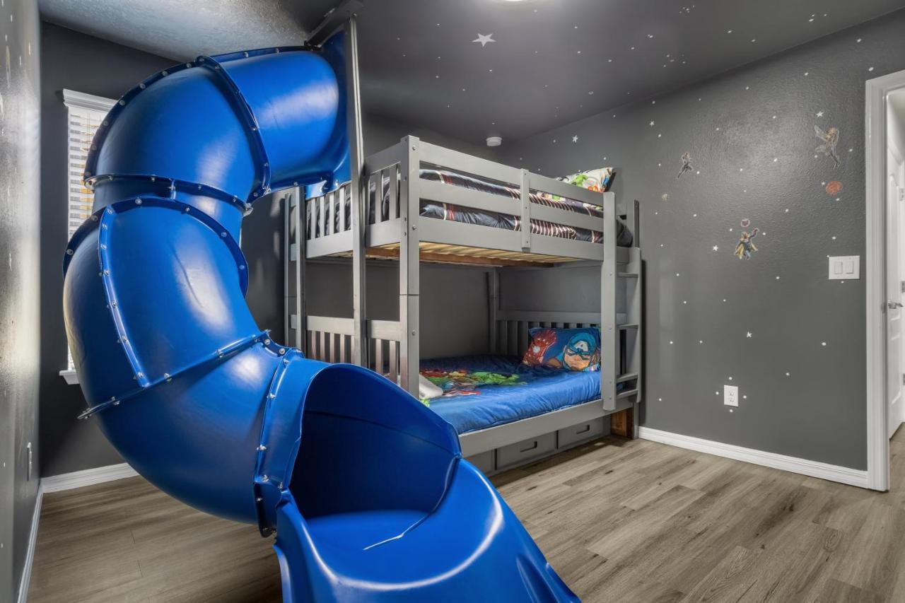 Windsor At Westside Avenger Newest Ps5 Gameroom 키시미 외부 사진